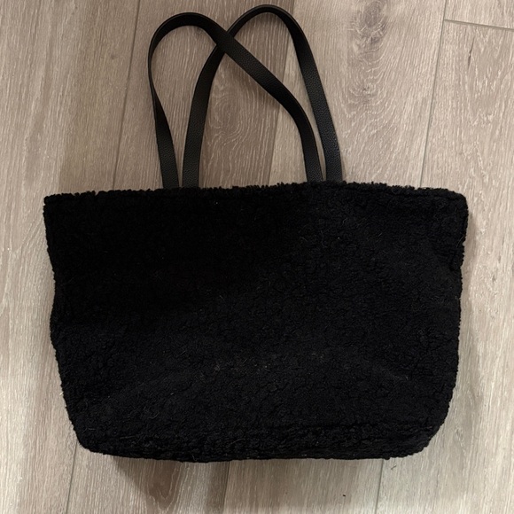 C&C California Handbags - Sherpa tote